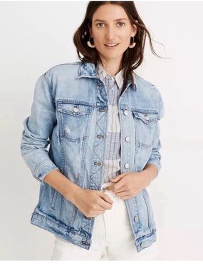 Madewell Oversized Denim Jacket in Light Blue Wash
